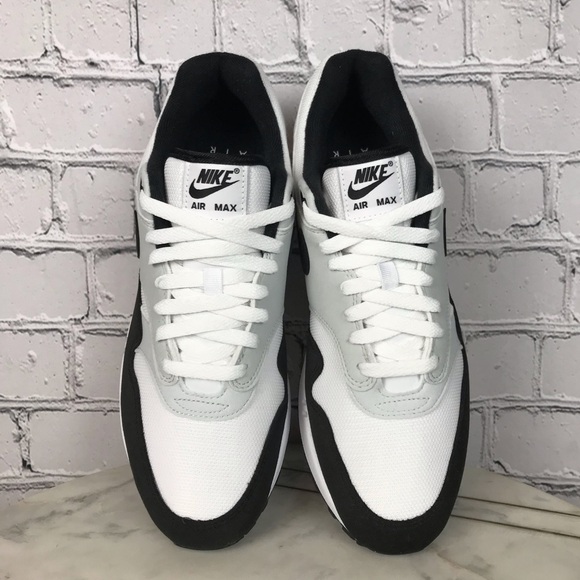 Nike Air Max 1 Men’s White Black Pure Platinum Sporty Style Sneaker Size 10 - Picture 3 of 12